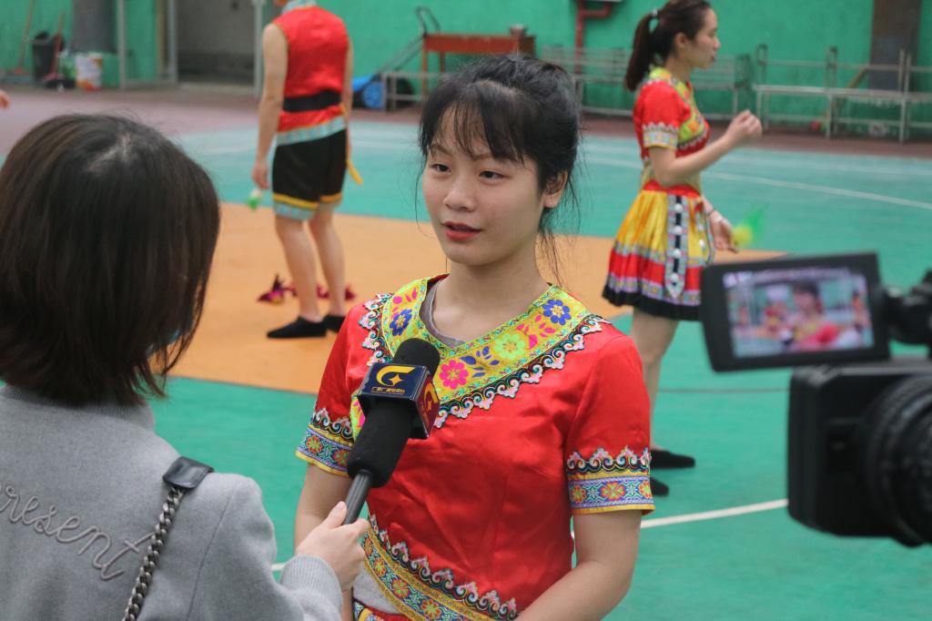 李小玲同学接受广西电视台专访