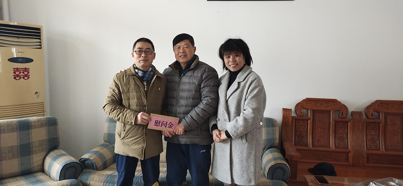 李爱民副书记慰问姜建民老师